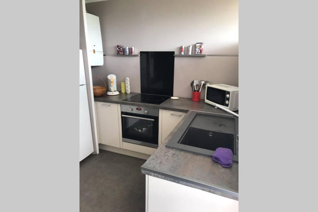 Bel Appartement Avec Vue Et Parking Prive بزييه المظهر الخارجي الصورة