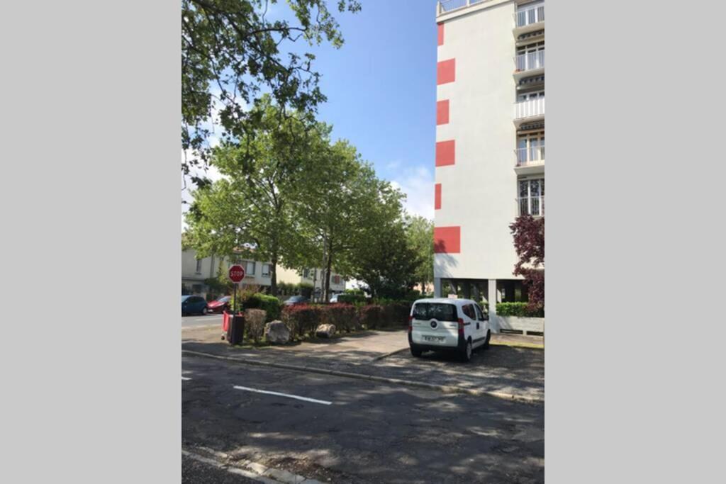 Bel Appartement Avec Vue Et Parking Prive بزييه المظهر الخارجي الصورة